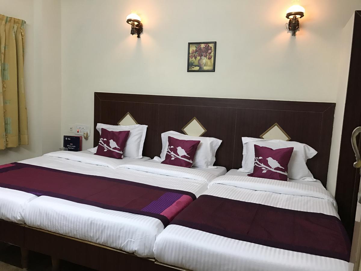 Akg Lodge Kanchipuram Exterior foto