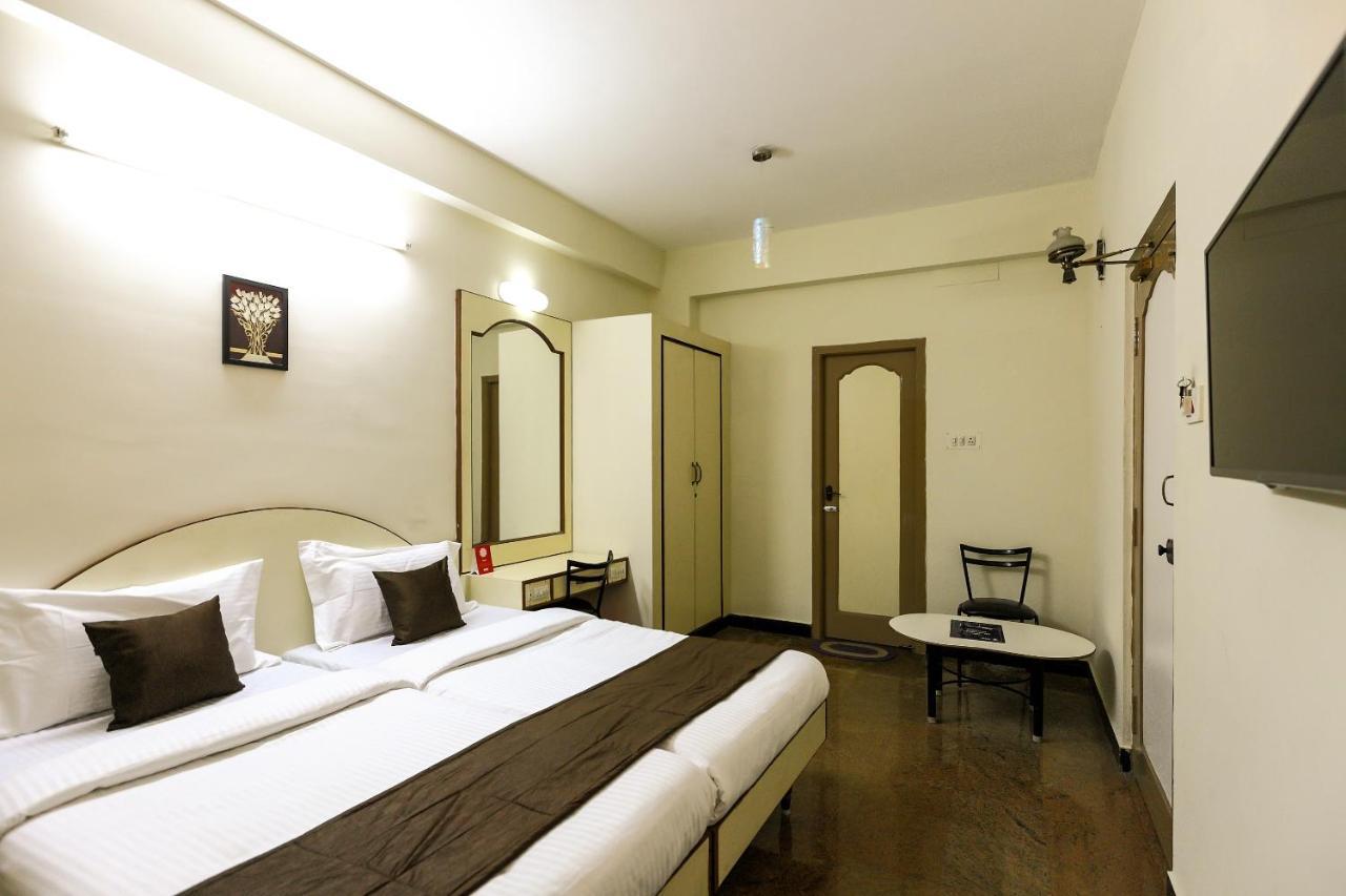 Akg Lodge Kanchipuram Exterior foto